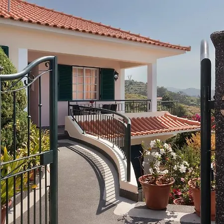 Scenic View House *